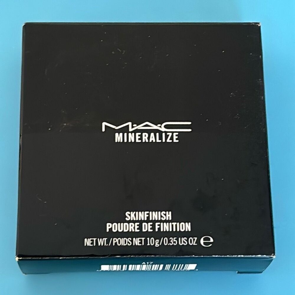 New MAC Mineralize Skinfinish Soft & Gentle 10g/.35oz full size
